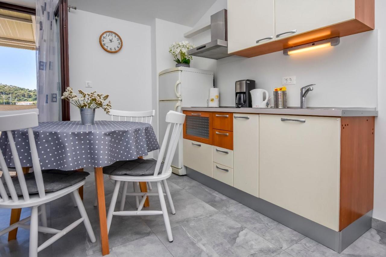 Apartments Sime 로고즈니차 외부 사진