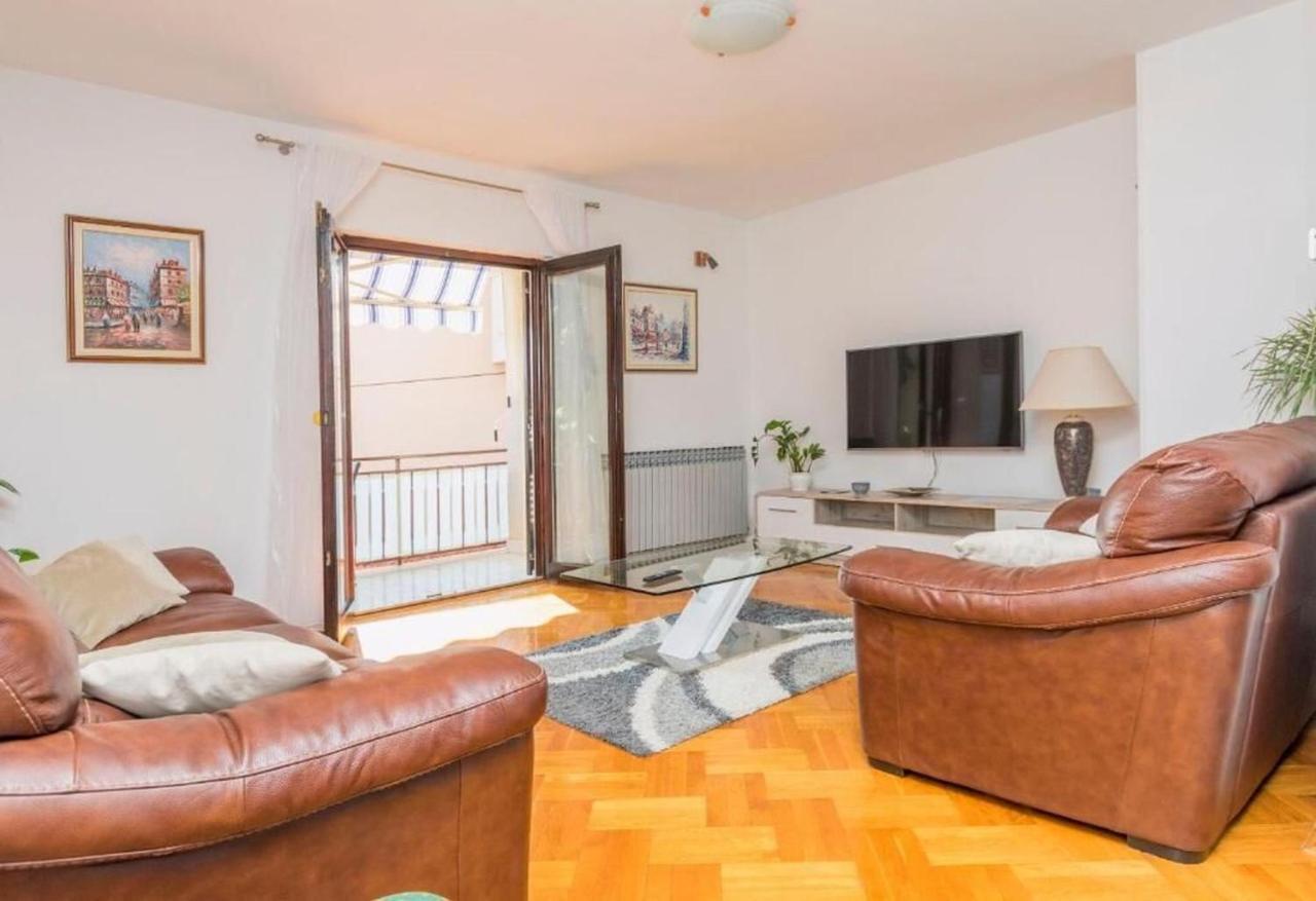 Apartments Sime 로고즈니차 외부 사진