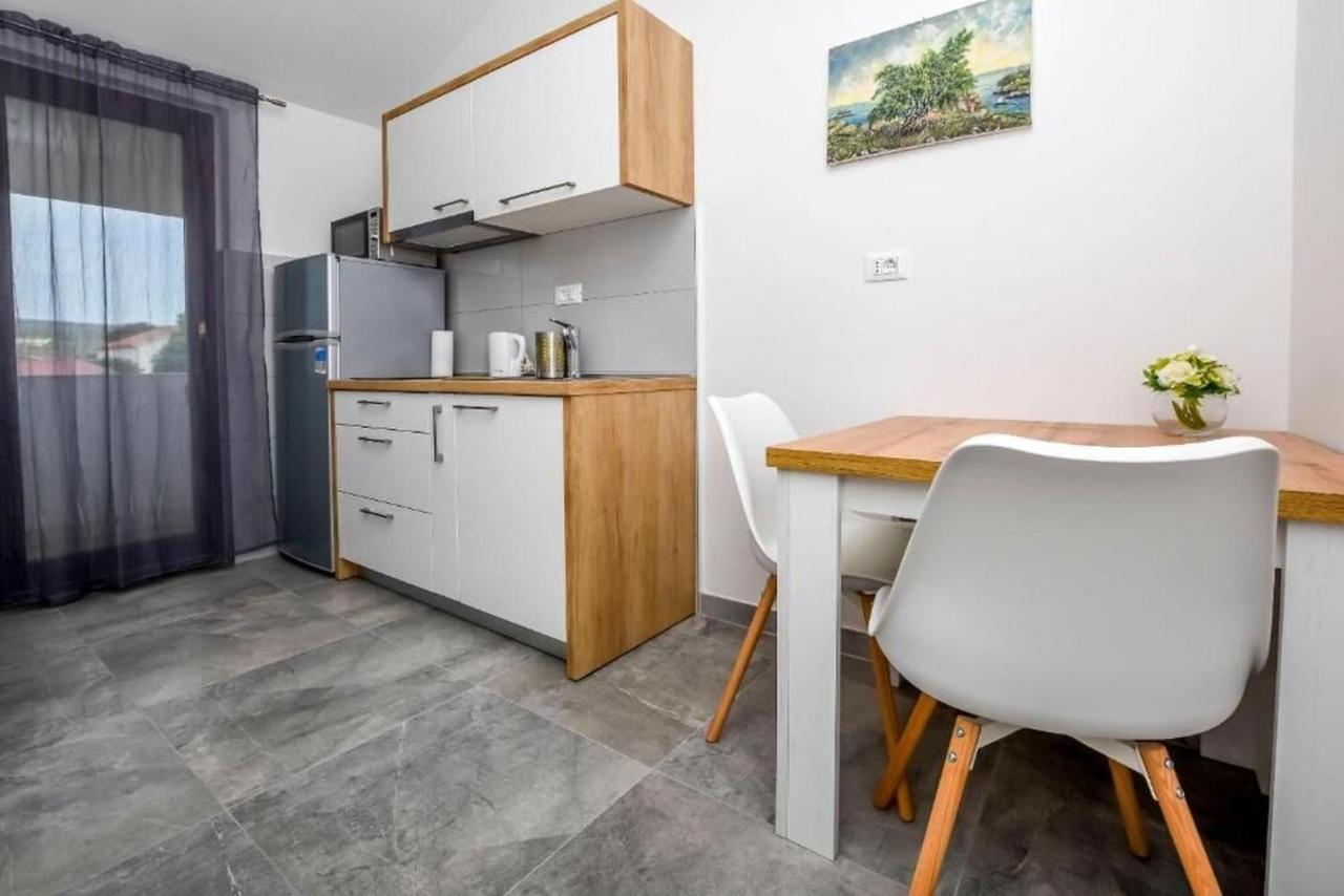 Apartments Sime 로고즈니차 외부 사진