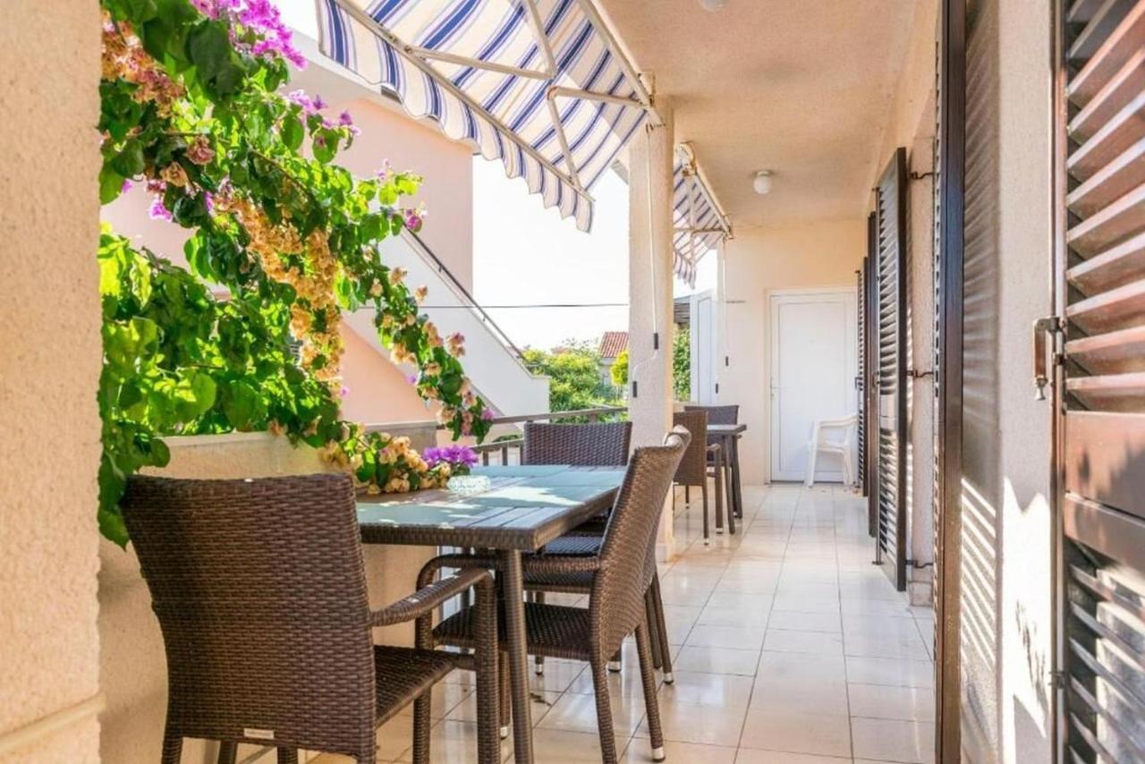 Apartments Sime 로고즈니차 외부 사진